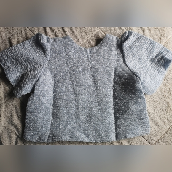 Chic top - Picture 8 of 10